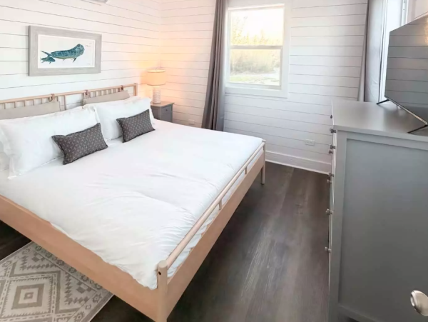 Exclusive Off-Grid Island Retreat in The Bahamas - Luxury Getaway